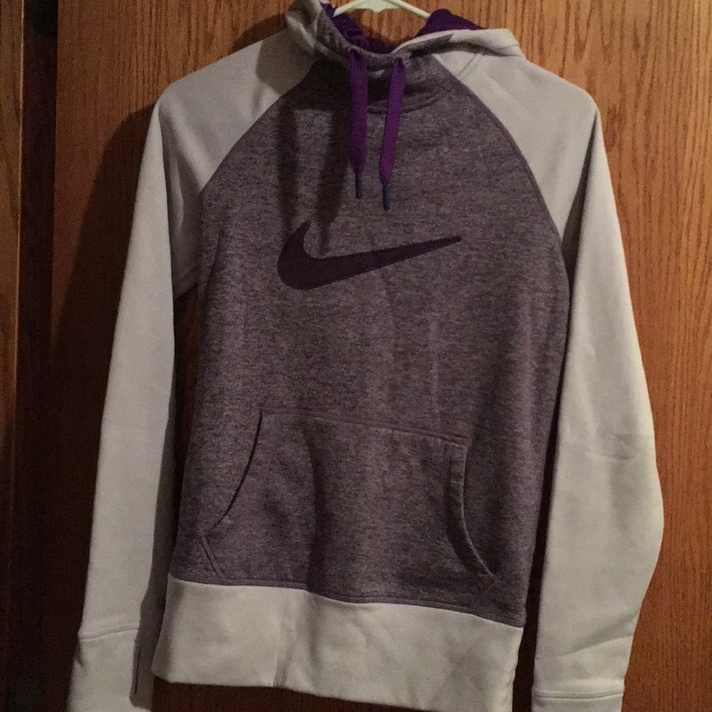 Nike sweatshirt